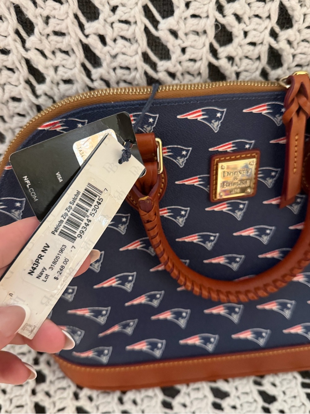 BRAND NEW Dooney & Bourke Navy and Brown New England Patriots Satchel - Picture 6 of 10